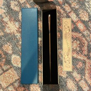 Harry Potter collectible wand of Newt Scamander